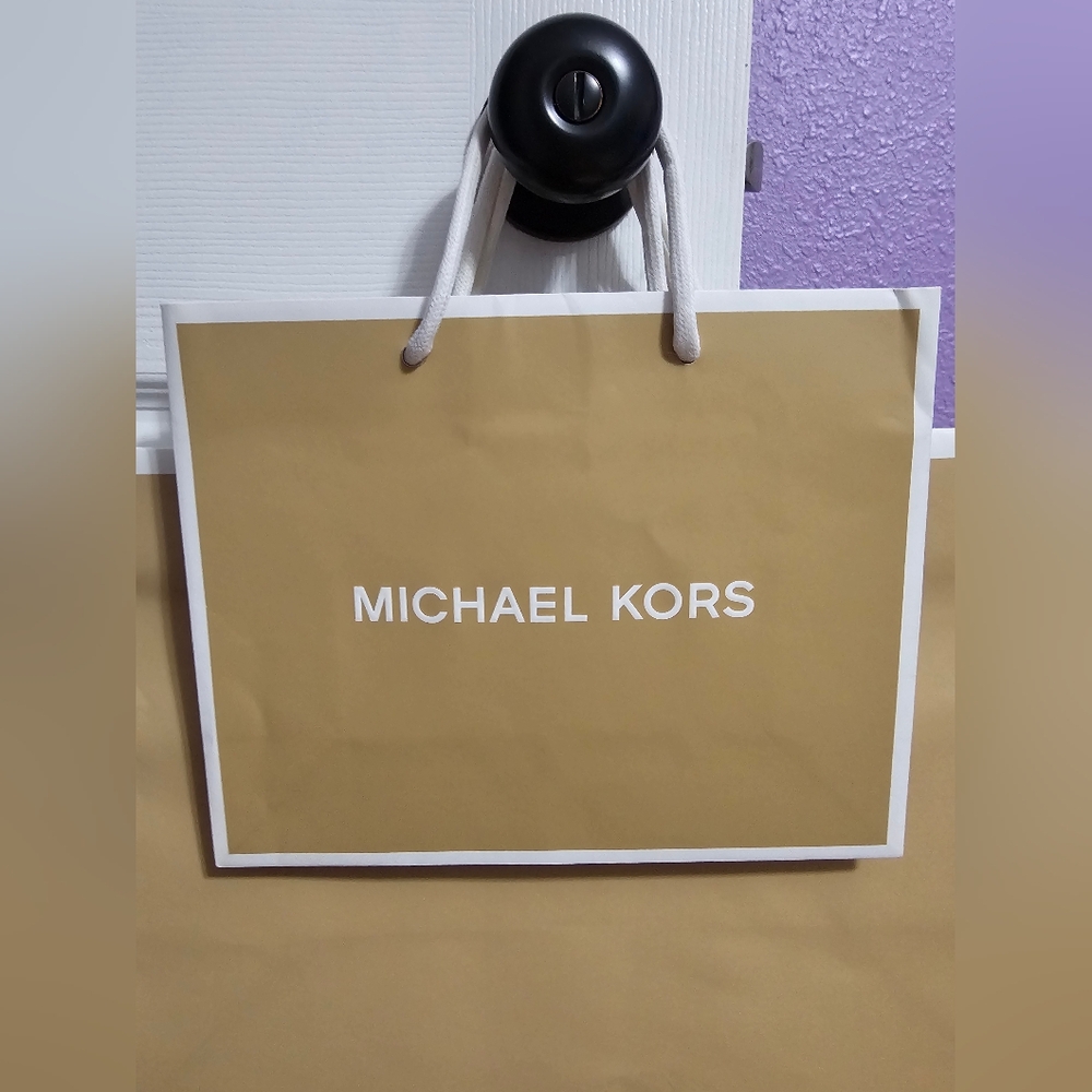 Michael Kors Gold Shopping Bag - Picture 2 of 3